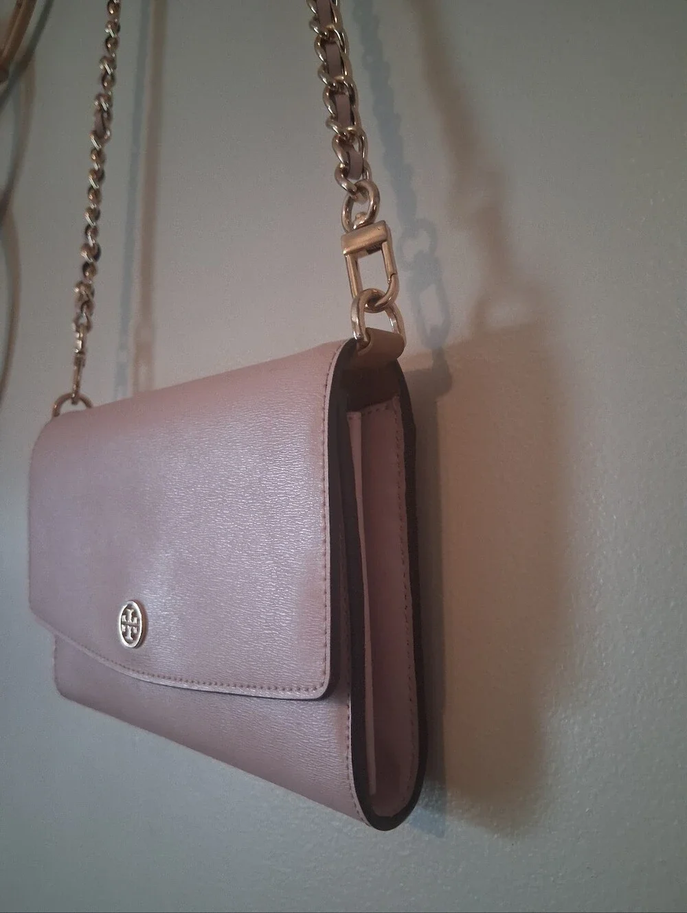 Tory Burch Blush Pink Leather Gold Chain Shoulder Wallet